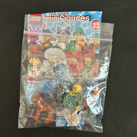 Lego Minifigures Series 22 Horse and Groom CMF - Picture 2 of 5